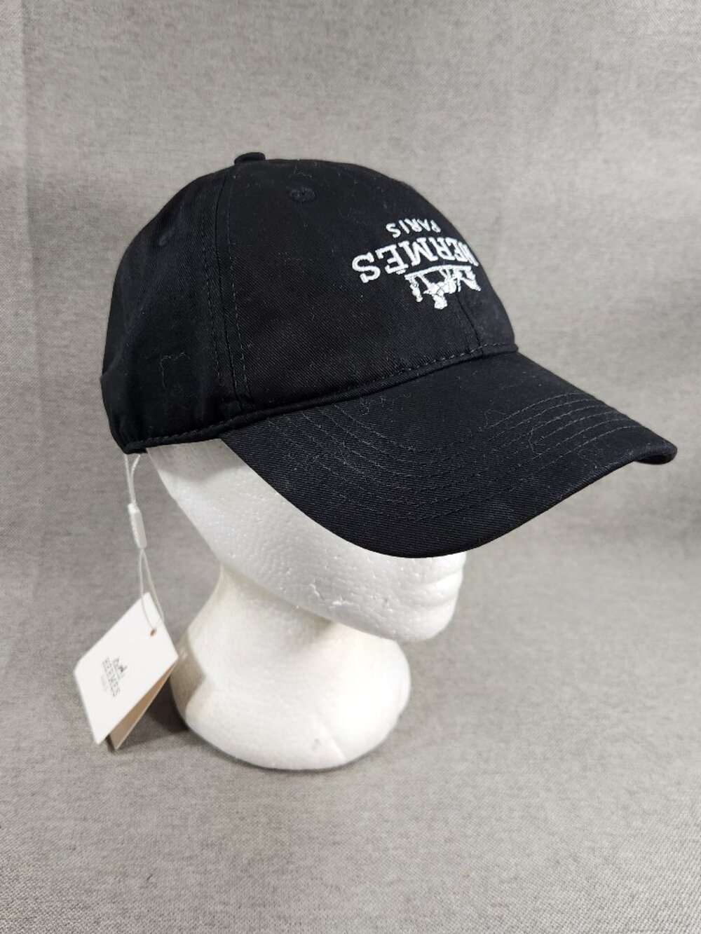 Hermes Paris Upside Down Logo Unisex Black Strapback Hat Cap NEW WITH TAGS